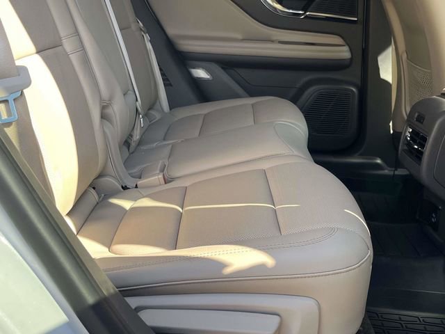 Used 2022 Lincoln Corsair Reserve w/ Equipment Group 201A image 22