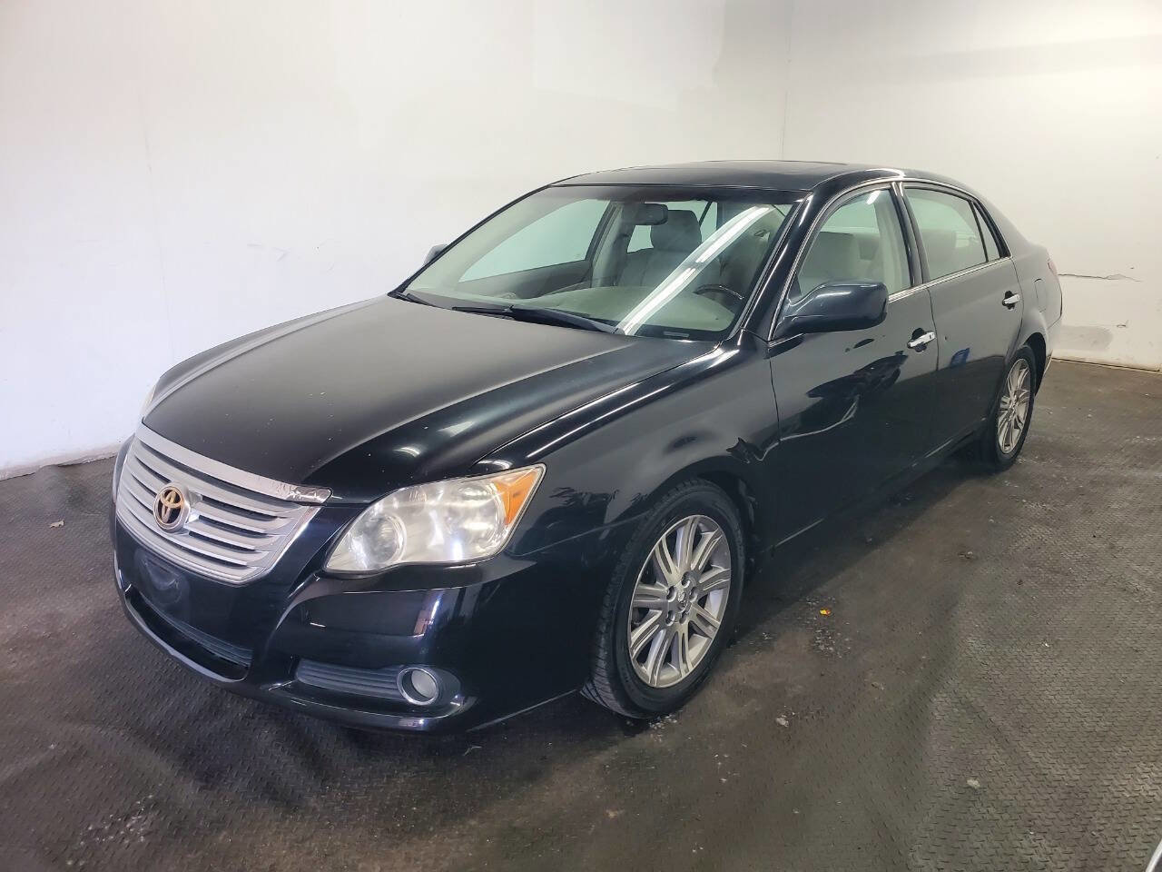 Used 2008 Toyota Avalon XL FWD image 1
