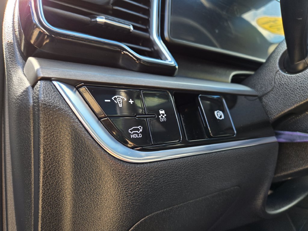 Used 2024 Kia Sportage X-Line AWD/4WD image 18