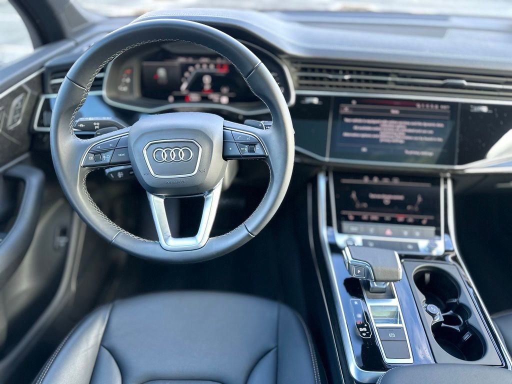 Certified 2025 Audi Q7 2.0T Premium w/ Convenience Plus Package image 10