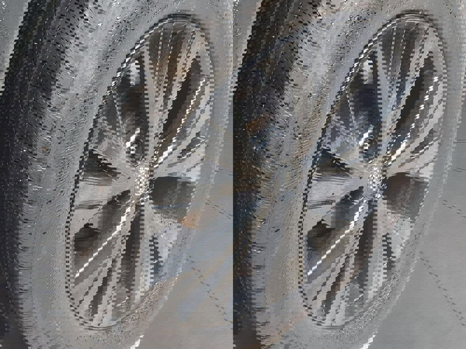 Used 2023 Nissan Rogue SV w/ SV Premium B Package image 6