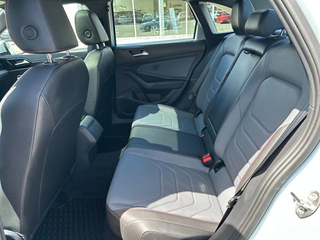 Certified 2025 Volkswagen Jetta GLI Autobahn FWD image 32