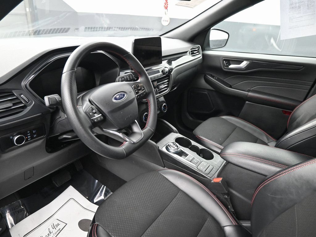 Used 2025 Ford Escape ST-Line AWD/4WD image 27