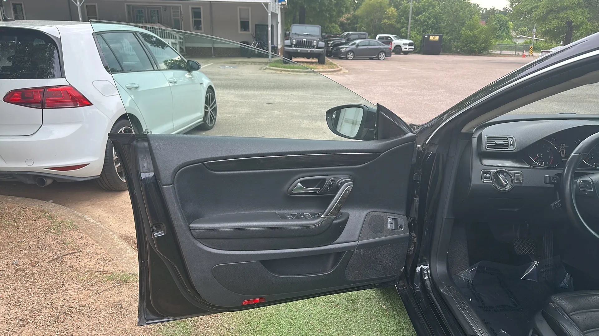 Used 2013 Volkswagen CC Lux FWD image 13