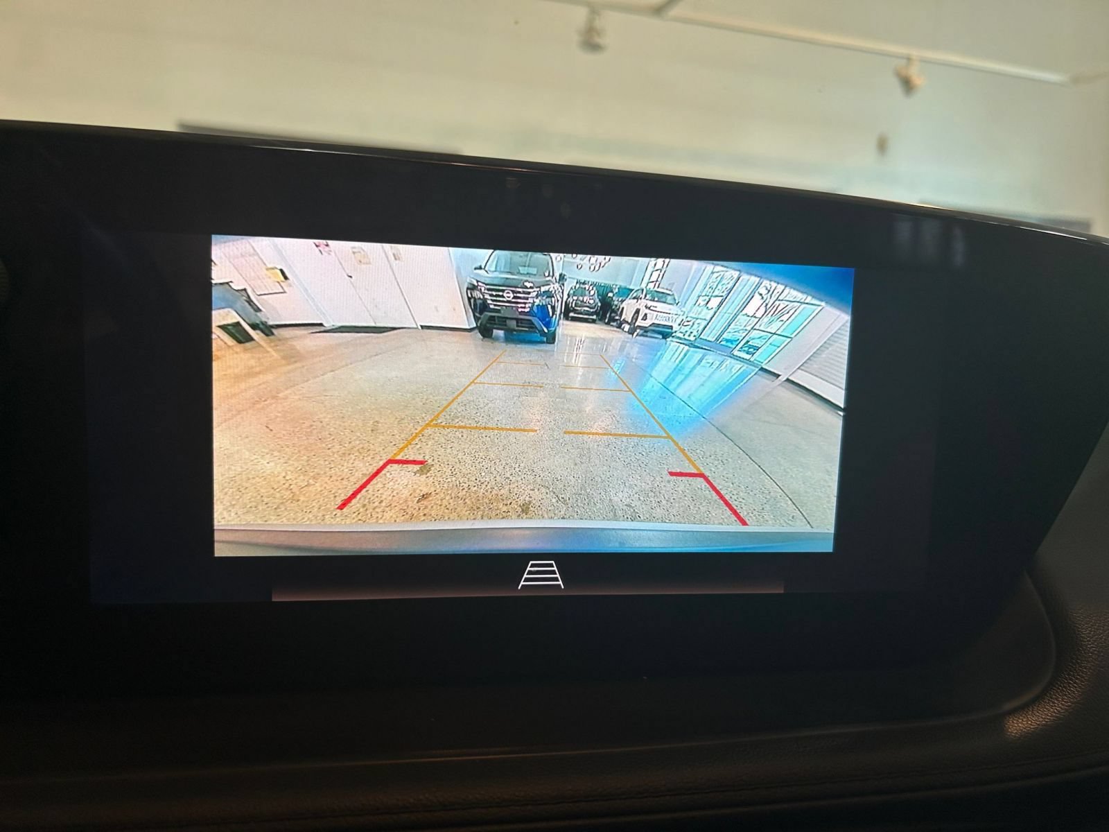 Used 2025 Buick Encore GX Preferred AWD/4WD image 21