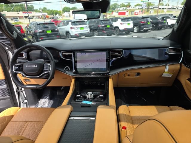 Used 2025 Jeep Grand Wagoneer Series III w/ Rear Seat Video Group 1 AWD/4WD image 47