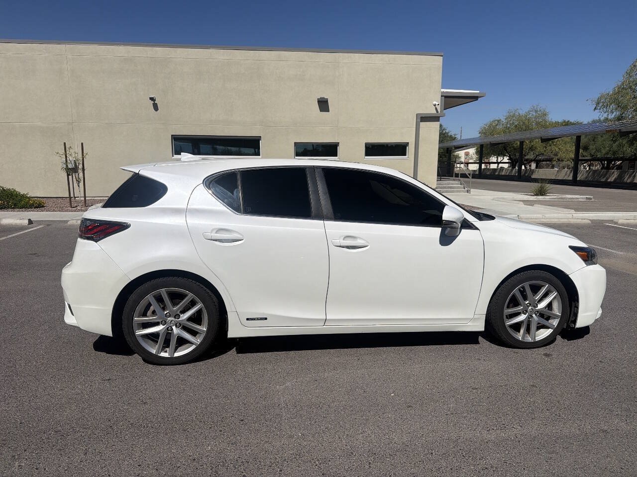 Used 2014 Lexus CT 200h FWD image 12