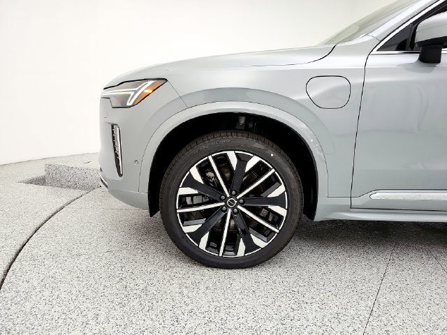New 2026 Volvo XC90 T8 Plus AWD/4WD image 33