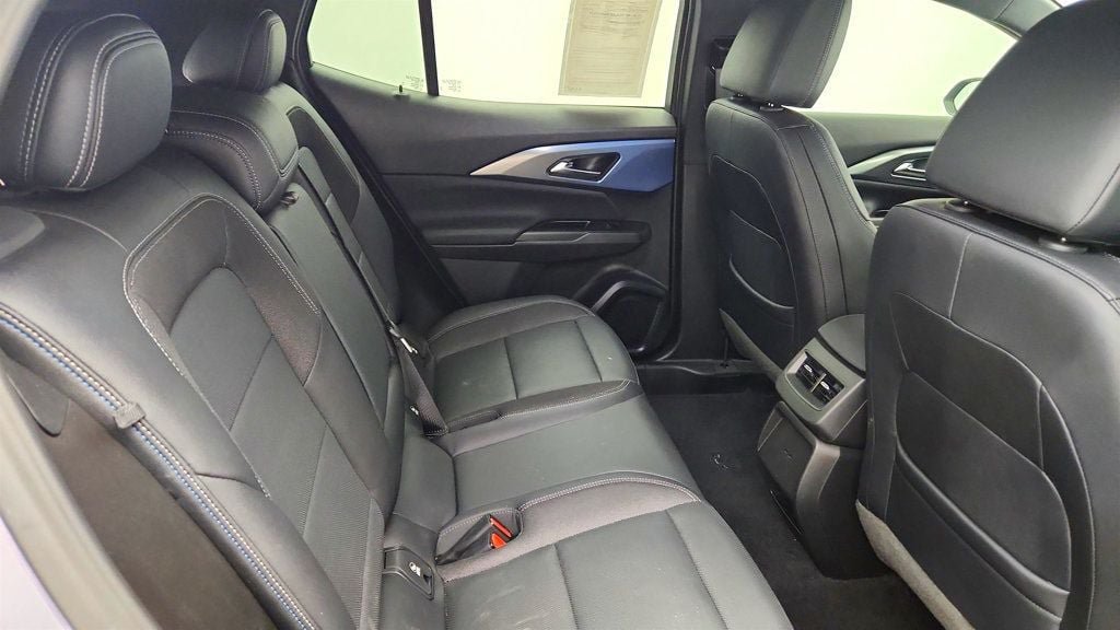 Used 2024 Chevrolet Equinox EV LT w/ Active Safety Package 3 FWD image 22
