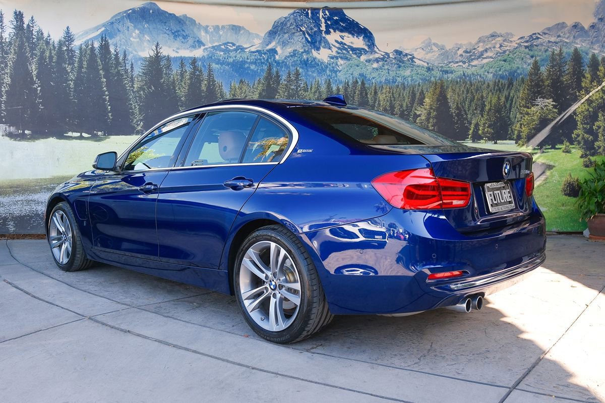 Used 2017 BMW 330e RWD image 4