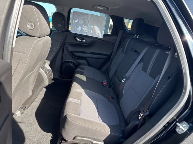 Used 2025 Chevrolet Blazer LT AWD/4WD image 13