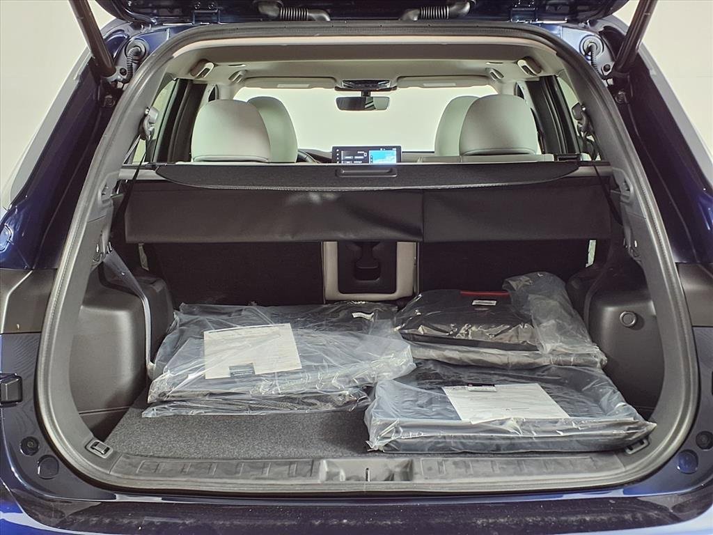 New 2025 Mitsubishi Outlander SEL image 13