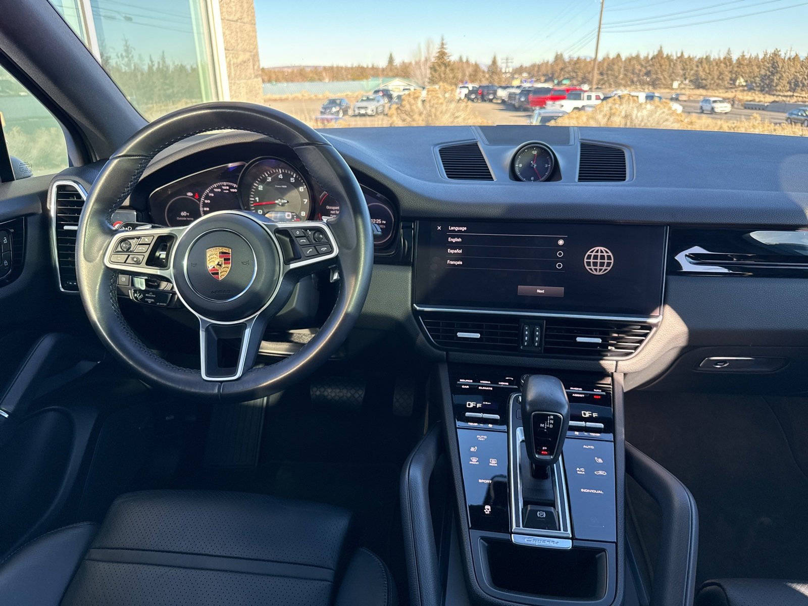 Used 2022 Porsche Cayenne Base image 16