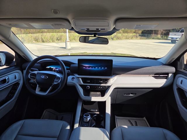 Used 2025 Ford Explorer Active w/ Active Comfort Package image 22