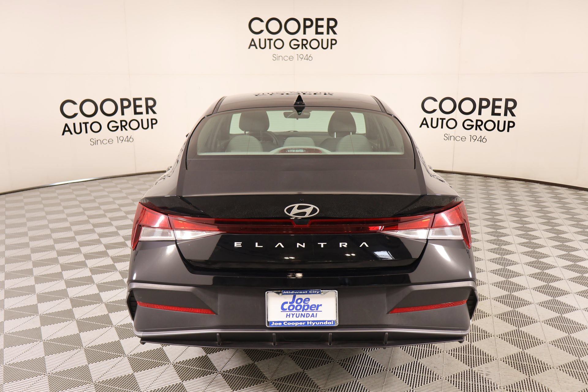 Used 2024 Hyundai Elantra SE FWD image 20