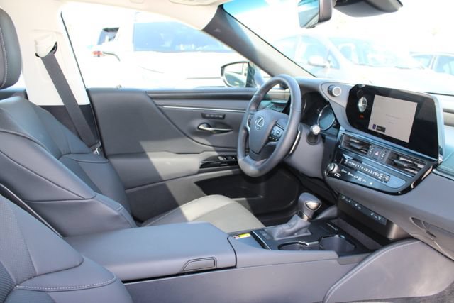 Certified 2025 Lexus ES 350 w/ Premium Package FWD image 5