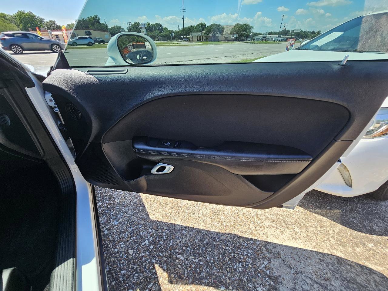 Used 2018 Dodge Challenger SXT RWD image 35