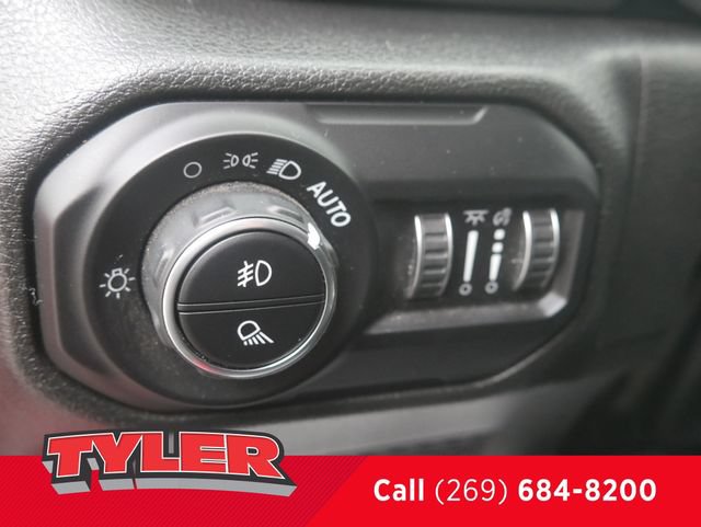 Certified 2022 Jeep Gladiator Sport AWD/4WD image 26