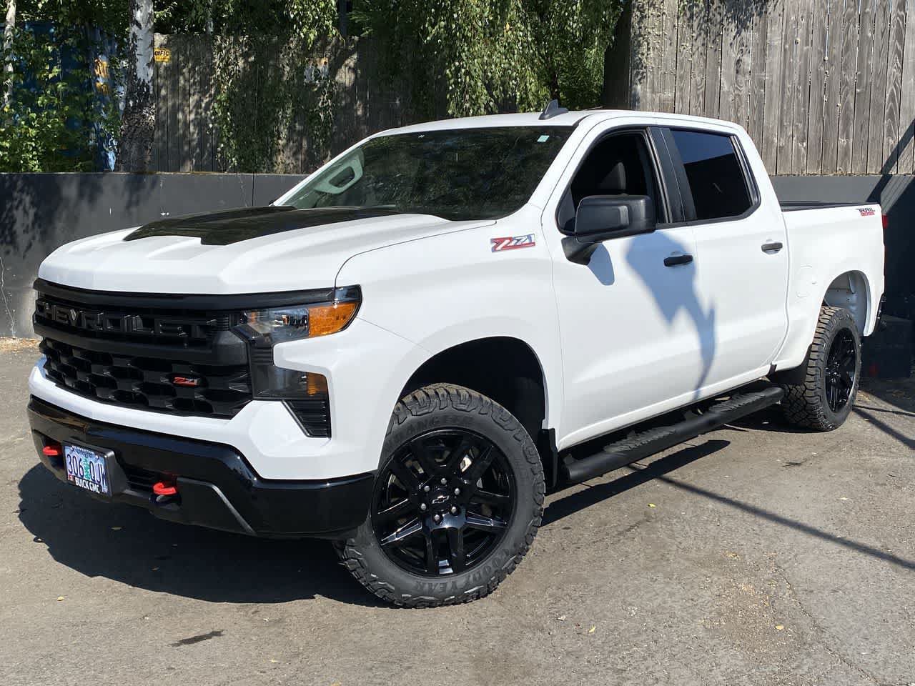 Used 2022 Chevrolet Silverado 1500 Custom Trail Boss AWD/4WD image 1