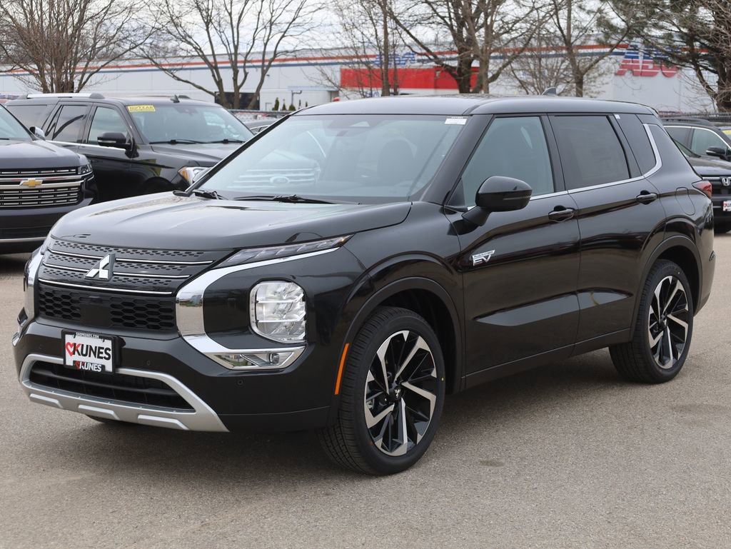 New 2025 Mitsubishi Outlander SE image 3