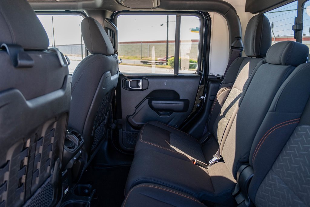 Used 2022 Jeep Gladiator Mojave image 14