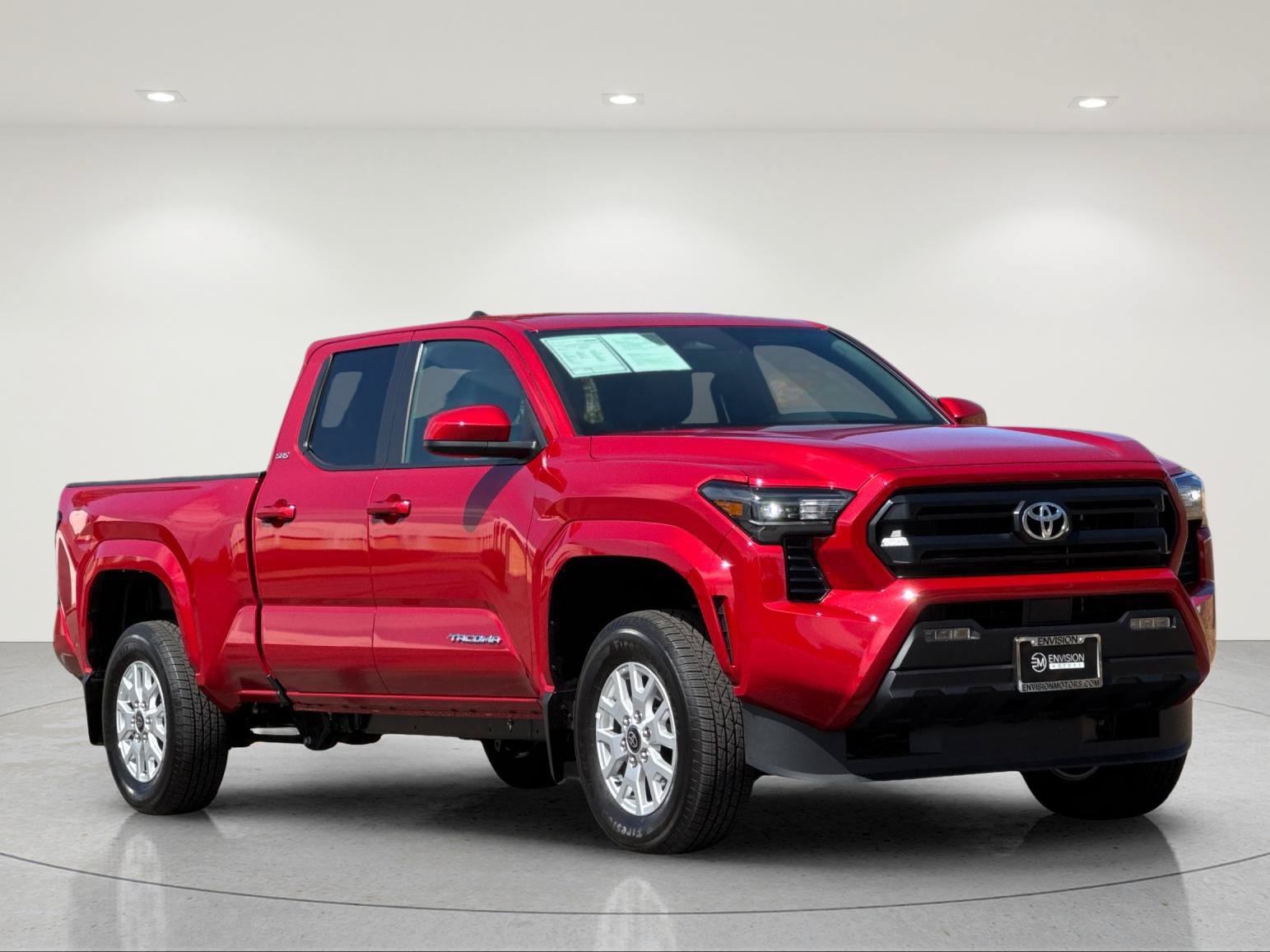 Used 2026 Toyota Tacoma SR5 AWD/4WD image 8