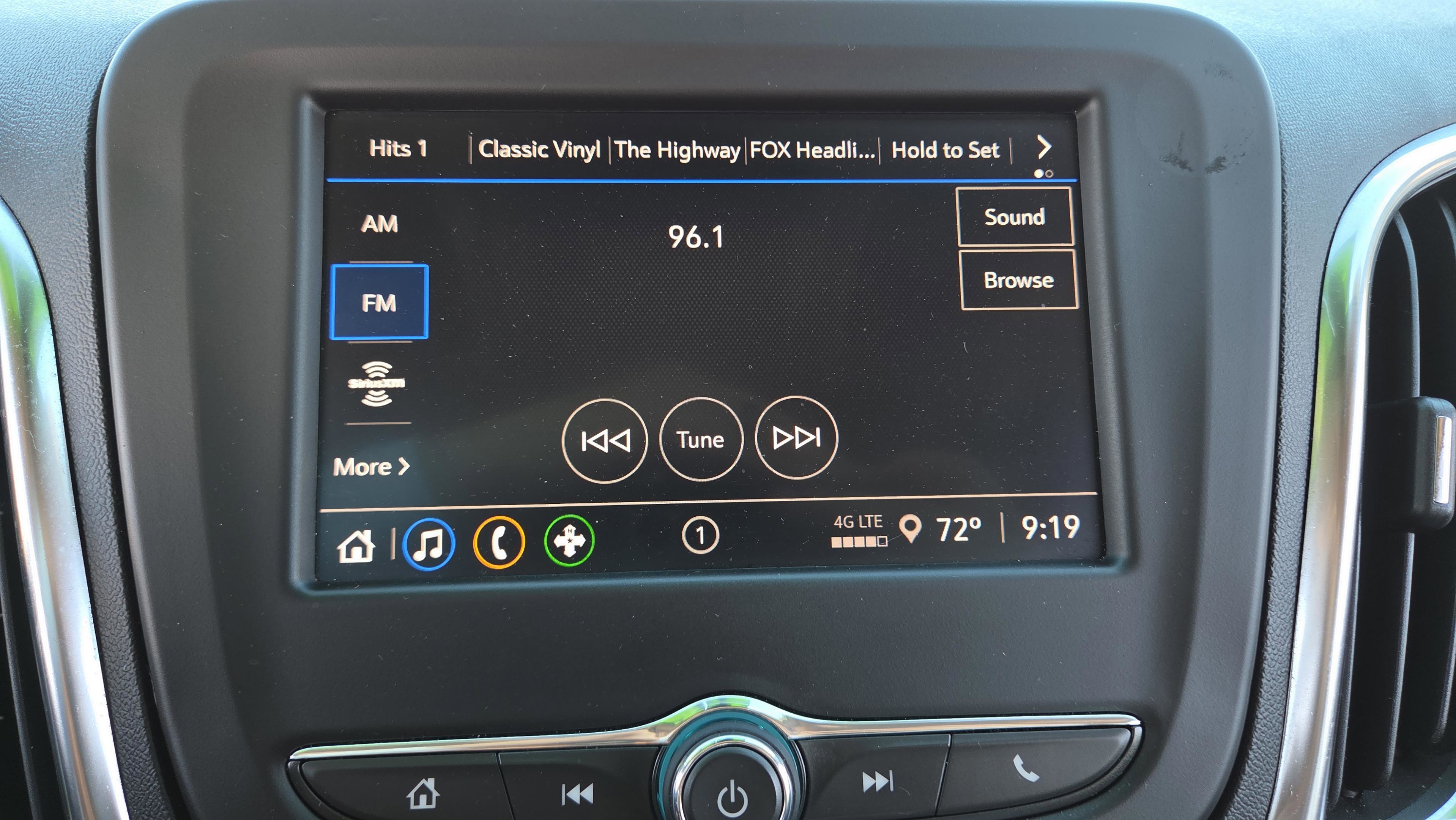 Used 2024 Chevrolet Equinox LT image 31