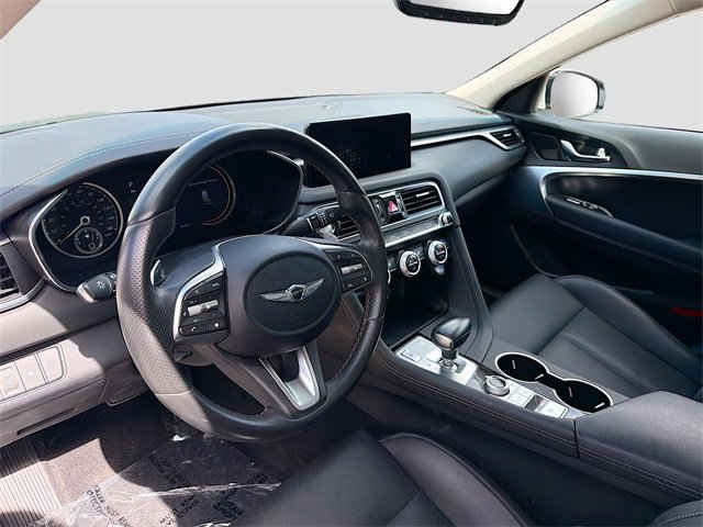 Used 2022 Genesis G70 2.0T image 9