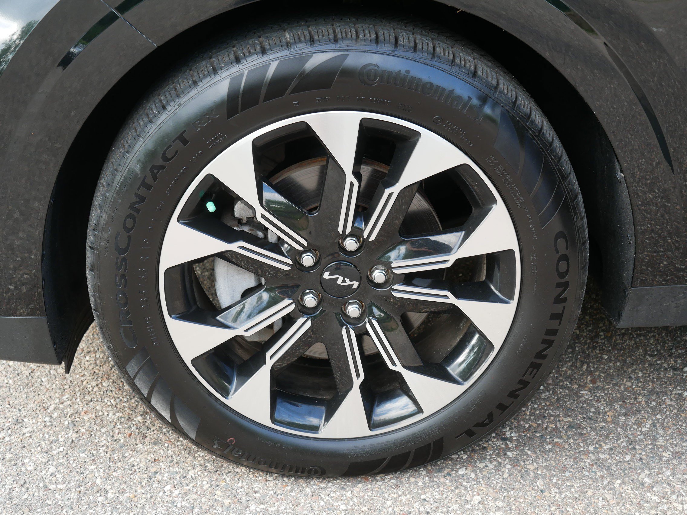 Certified 2023 Kia Carnival EX FWD image 15