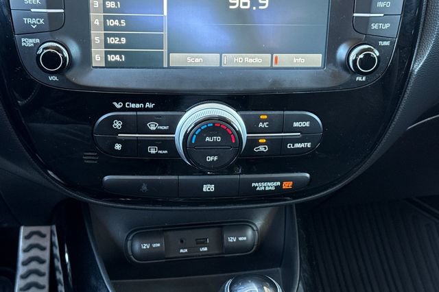 Used 2014 Kia Soul + w/ Audio Package FWD image 25