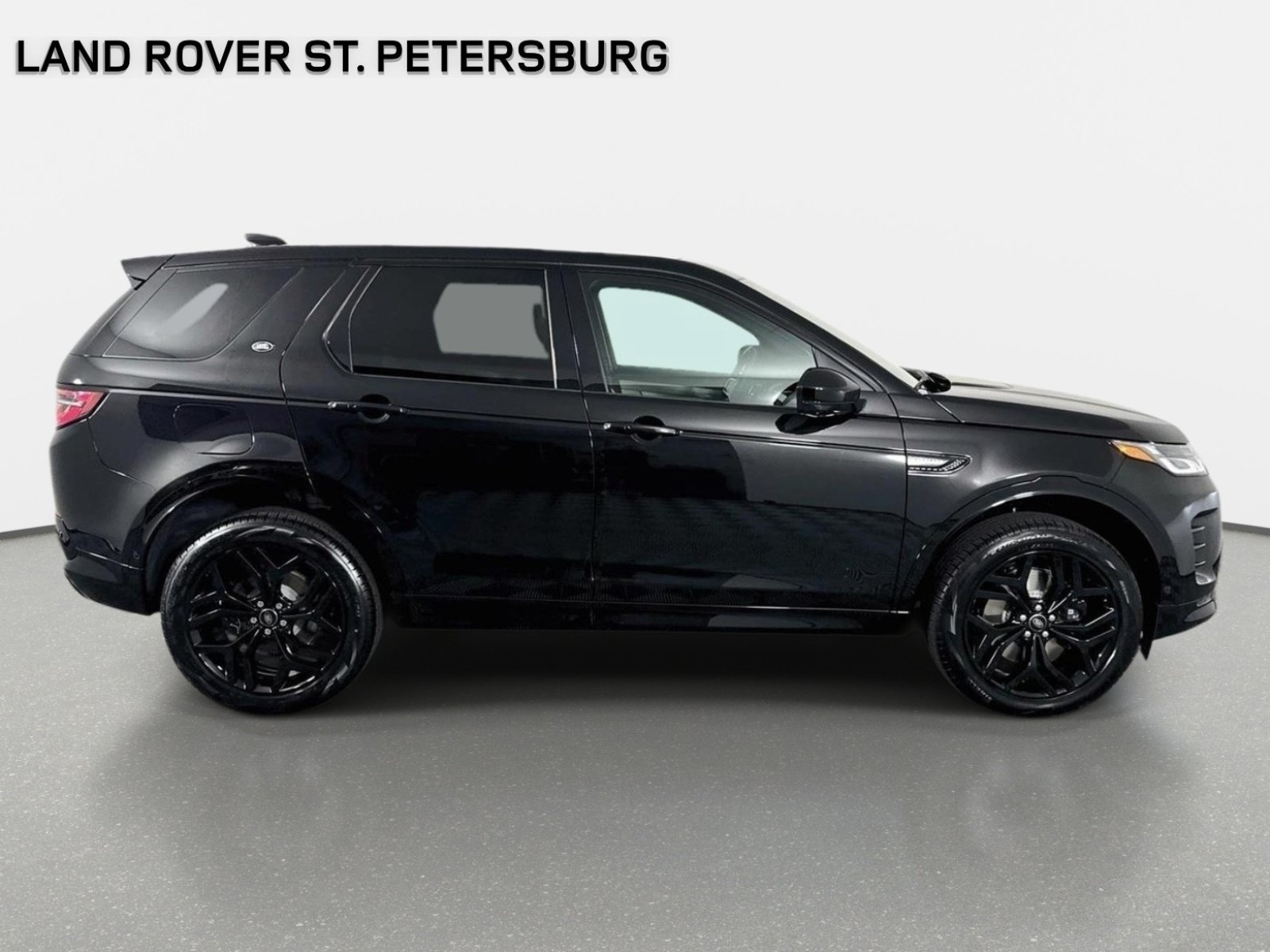 New 2026 Land Rover Discovery Sport Landmark AWD/4WD image 4