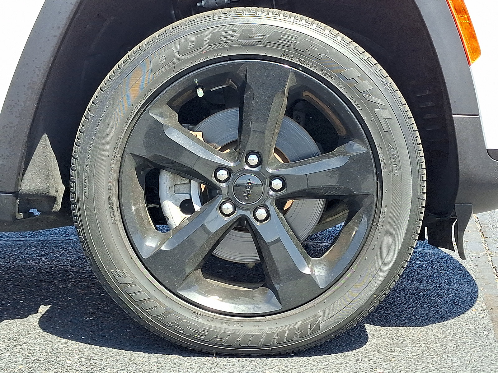 Used 2023 Jeep Grand Cherokee L Laredo AWD/4WD image 19
