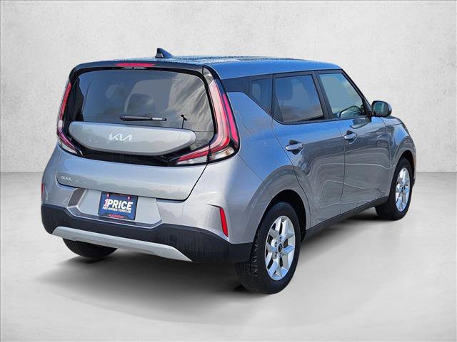Used 2025 Kia Soul LX w/ LX Technology Package image 5