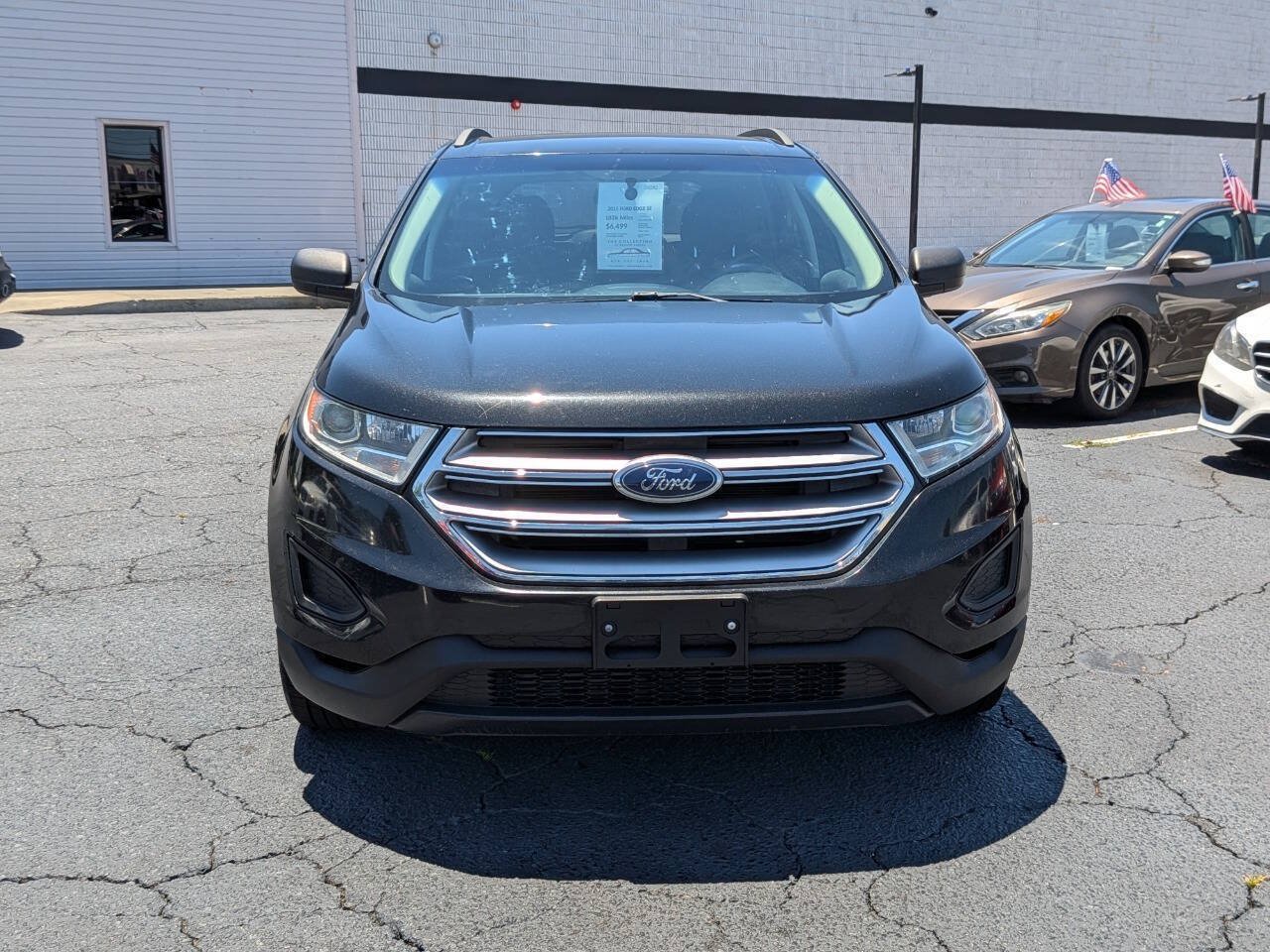 Used 2015 Ford Edge SE w/ Cargo Accessory Package FWD image 3