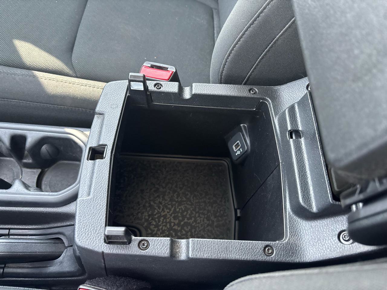 Used 2022 Jeep Wrangler Sport image 29