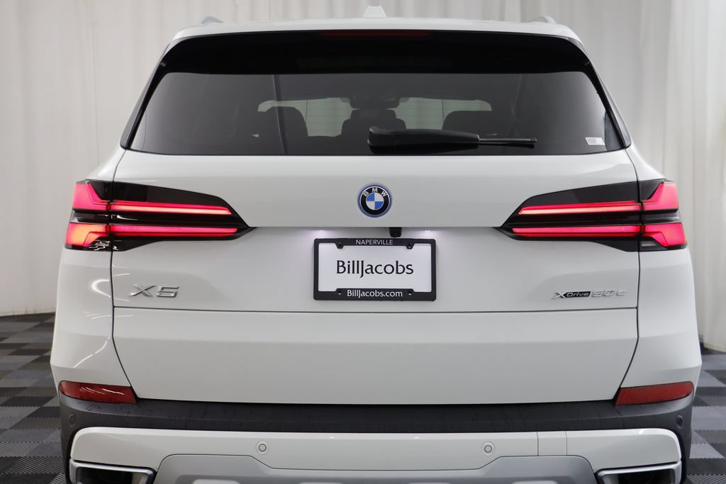New 2026 BMW X5 xDrive50e w/ Executive Package AWD/4WD image 18