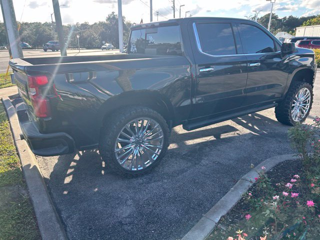 Used 2020 Chevrolet Silverado 1500 High Country w/ Technology Package AWD/4WD image 2