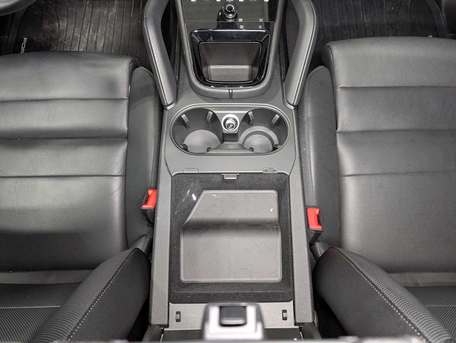 Used 2024 Porsche Cayenne S AWD/4WD image 18