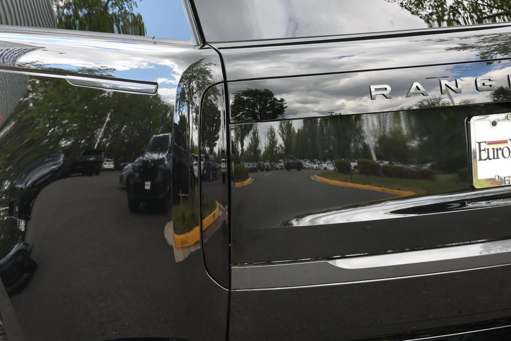 New 2026 Land Rover Range Rover SE AWD/4WD image 6