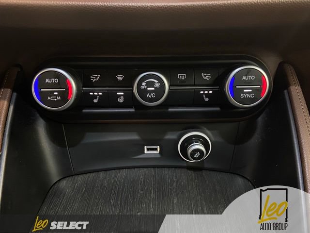Used 2018 Alfa Romeo Stelvio Ti AWD/4WD image 12