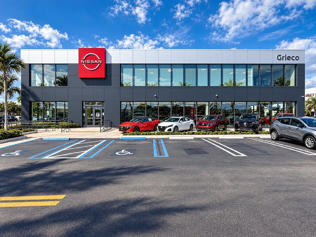 Used 2013 Toyota RAV4 XLE AWD/4WD image 28