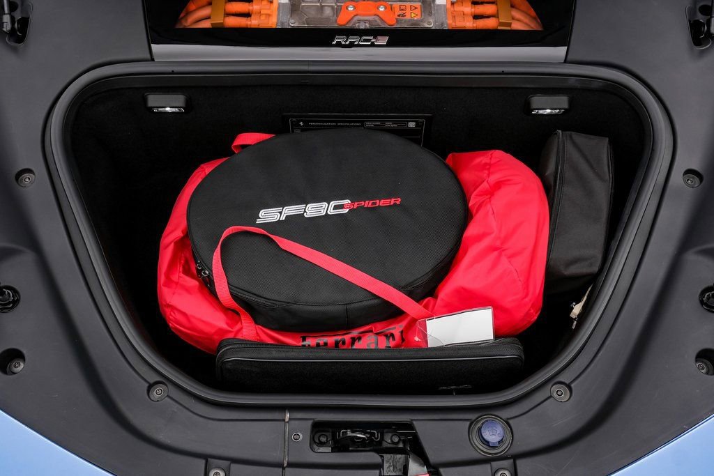 Used 2022 Ferrari SF90 Spider image 60