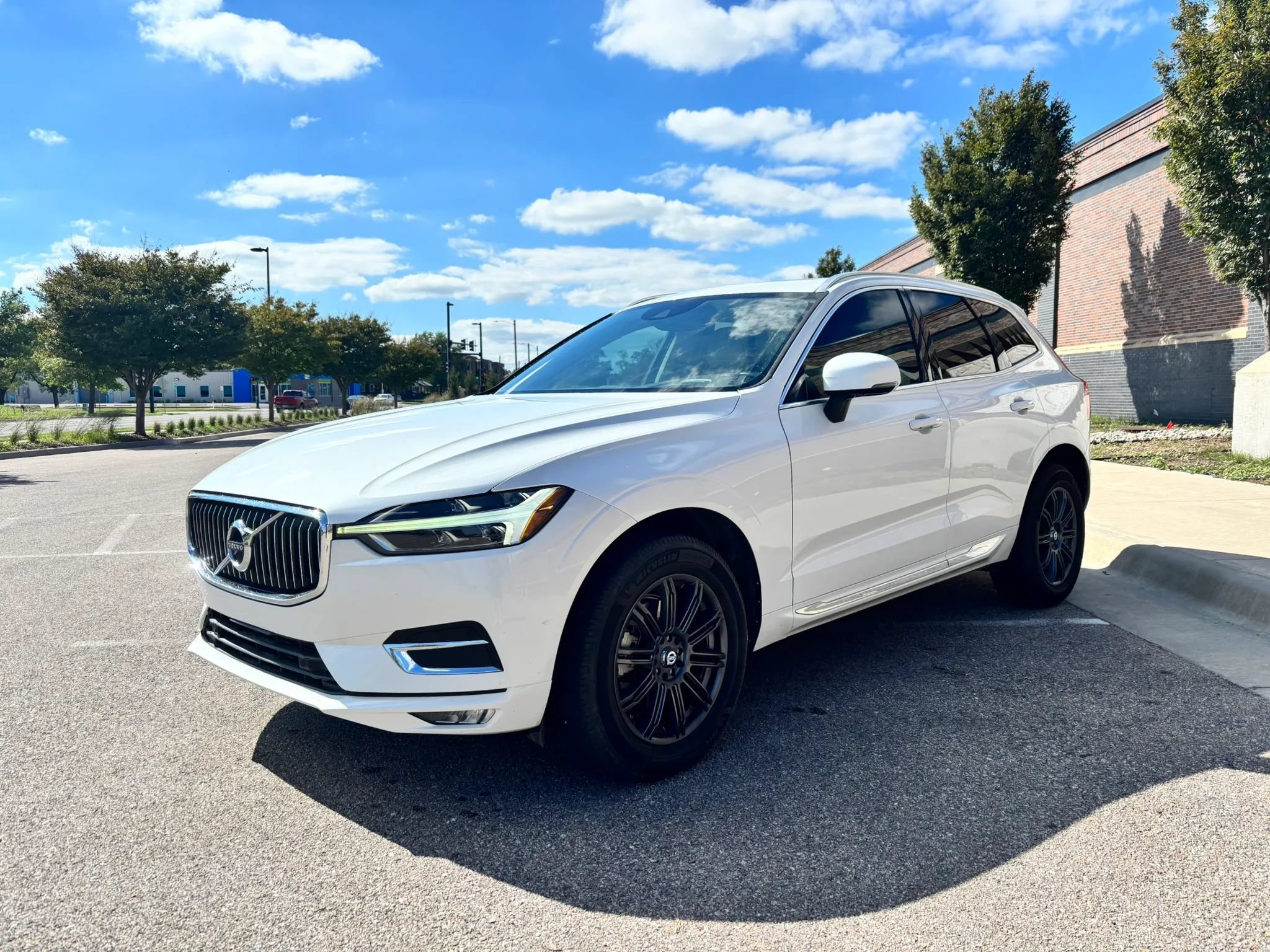 Used 2021 Volvo XC60 T5 Inscription w/ Advanced Package FWD image 3