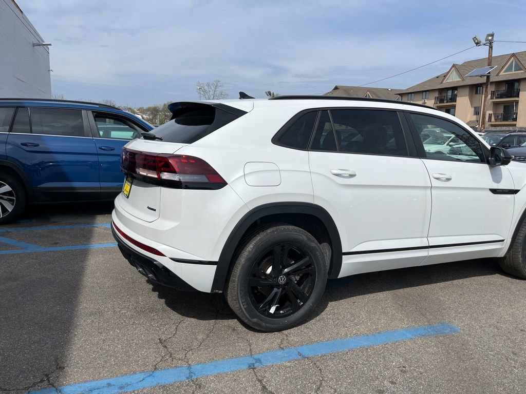 New 2026 Volkswagen Atlas Cross Sport SEL R-Line AWD/4WD image 6