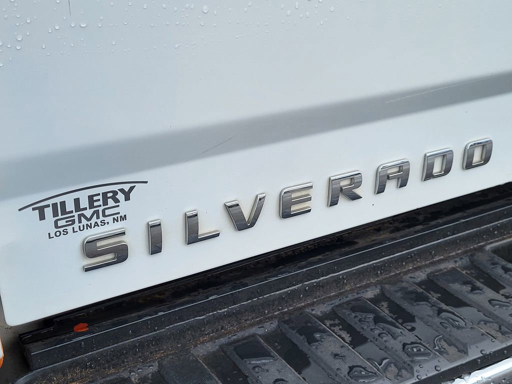 Used 2017 Chevrolet Silverado 2500 LTZ w/ LTZ Plus Package AWD/4WD image 8