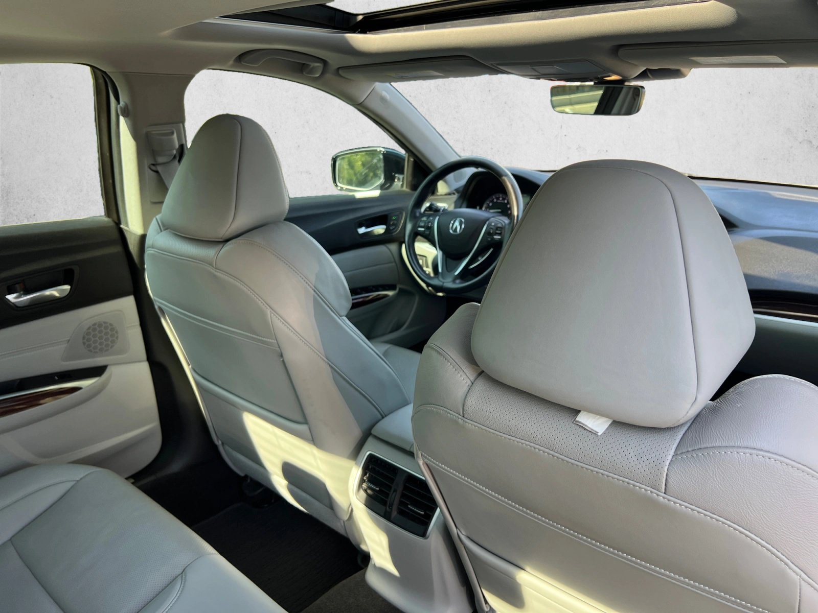 Used 2016 Acura TLX w/ Technology Package FWD image 26
