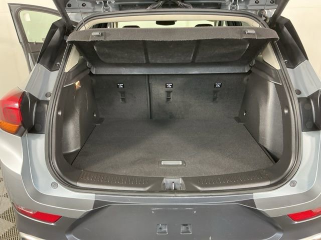 Used 2023 Buick Encore GX Essence w/ Experience Buick Package image 11