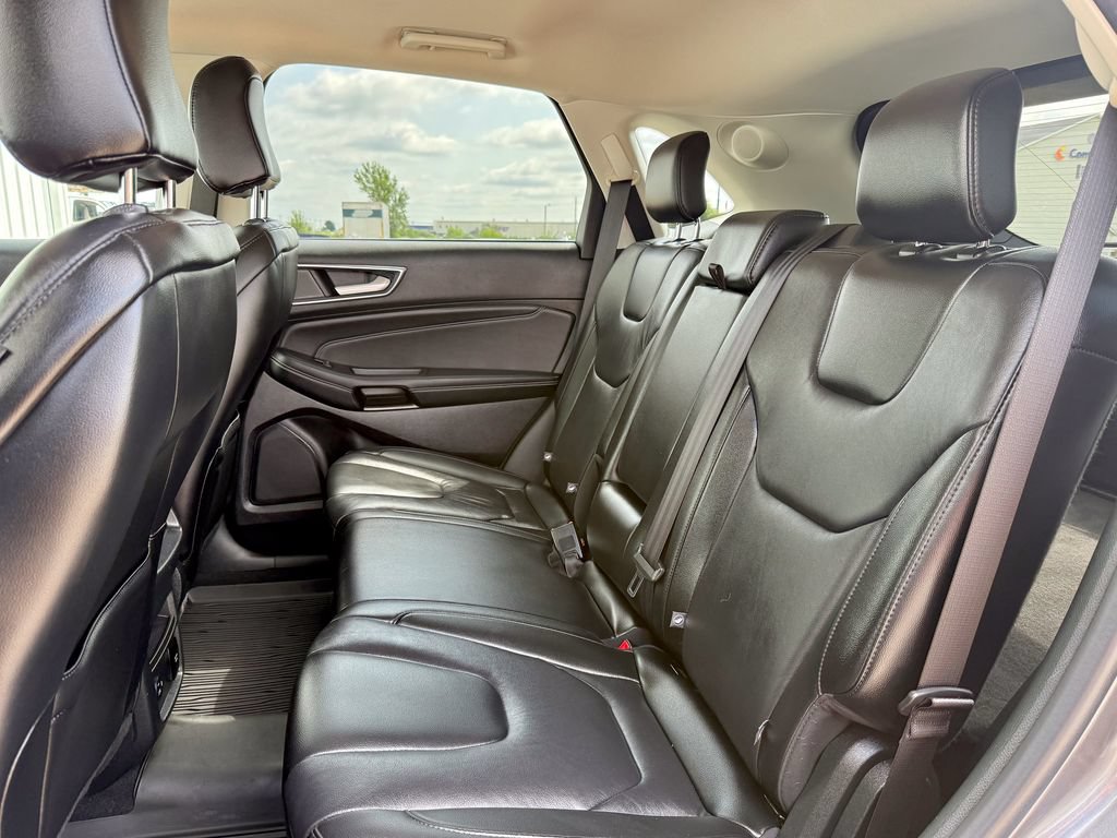 Certified 2021 Ford Edge Titanium AWD/4WD image 12