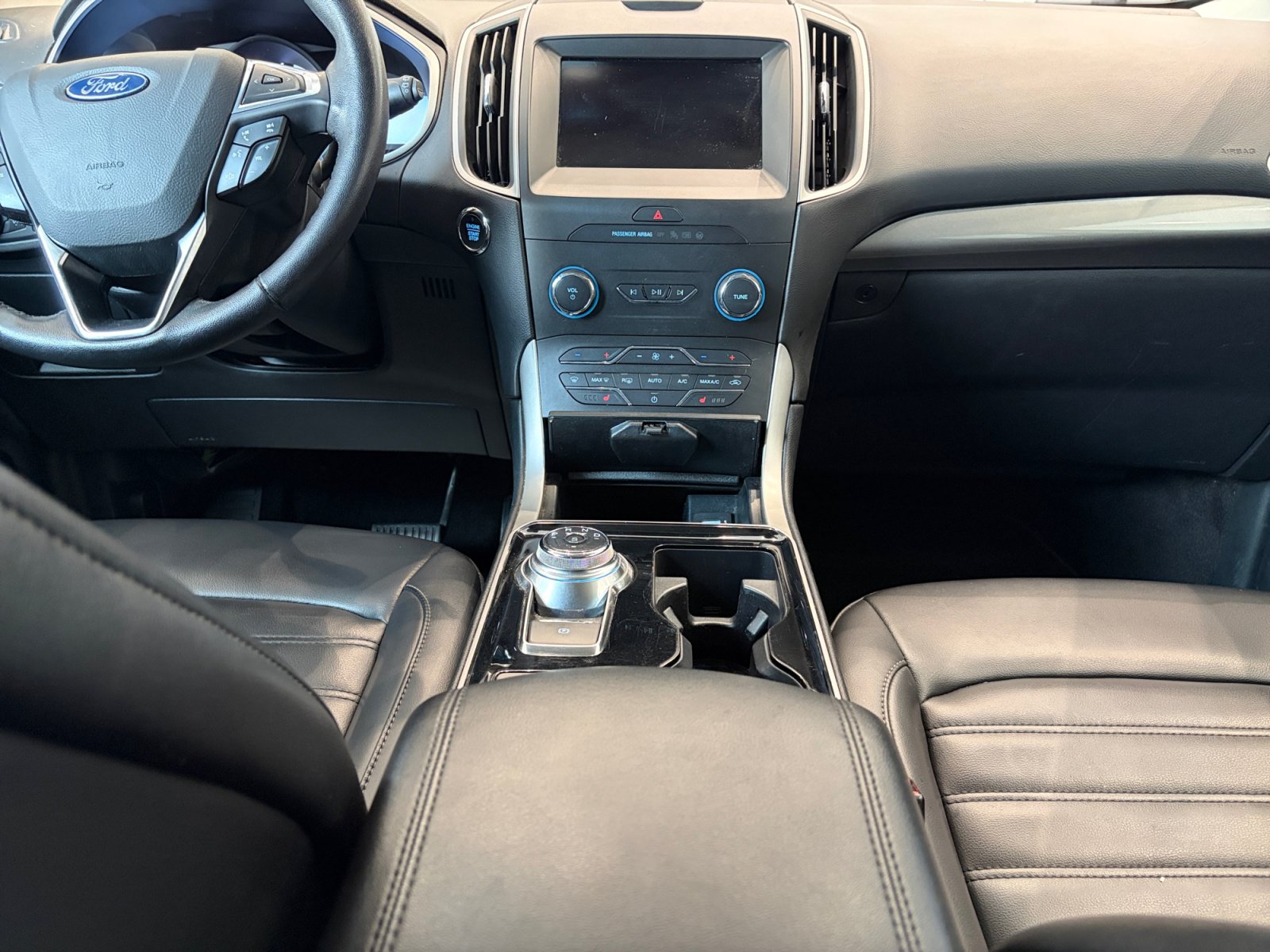Used 2019 Ford Edge SEL w/ Equipment Group 201A FWD image 13