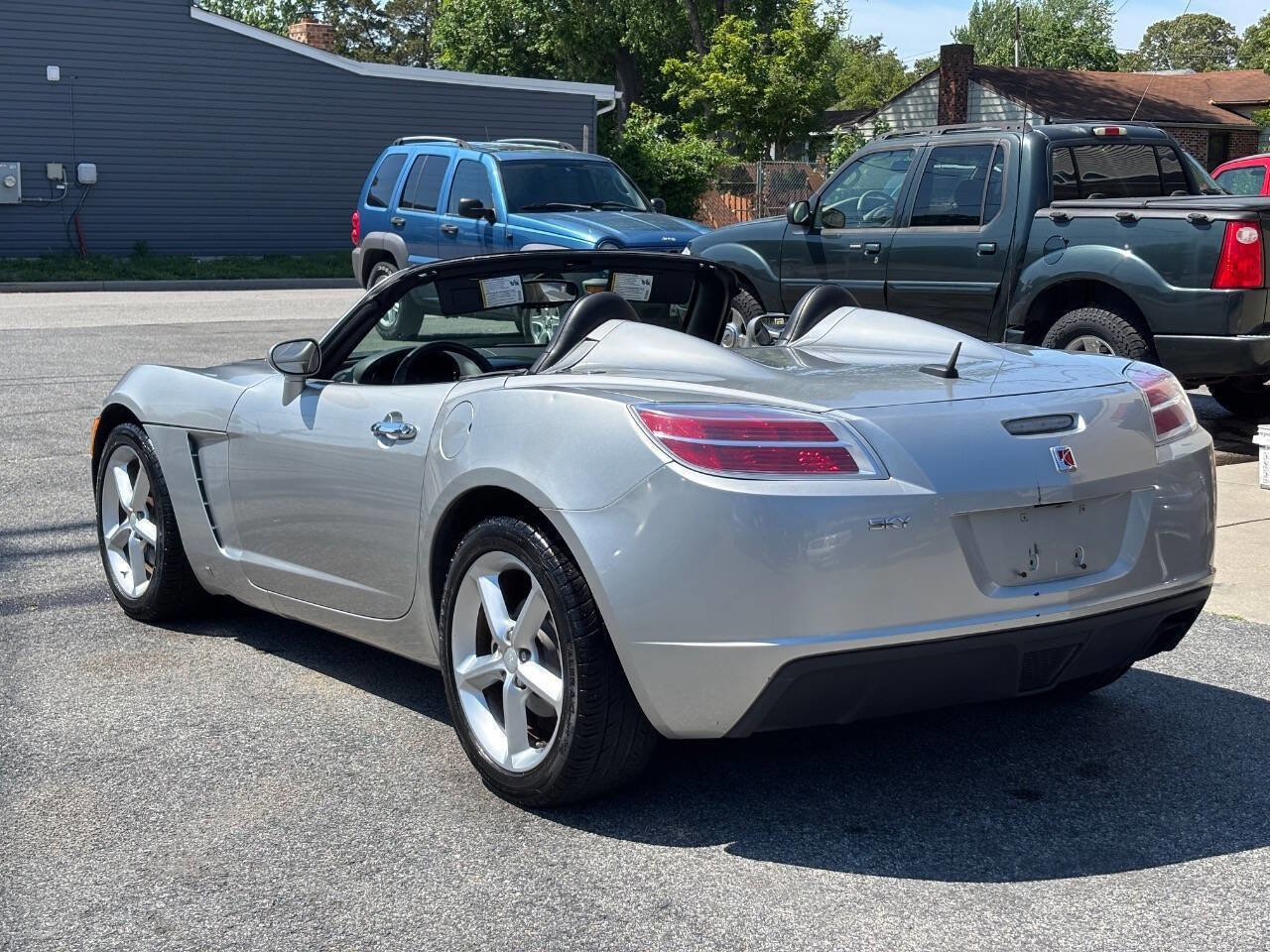 Used 2009 Saturn Sky w/ Premium Trim Package RWD image 15